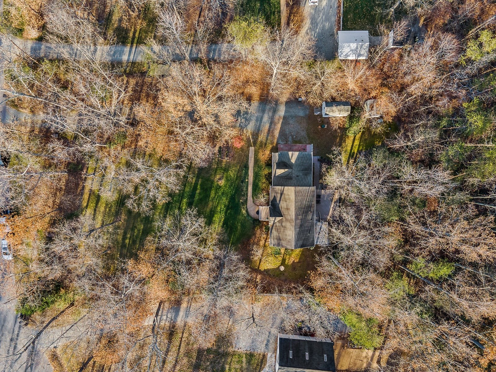 3531 Sherwood Bluff Way