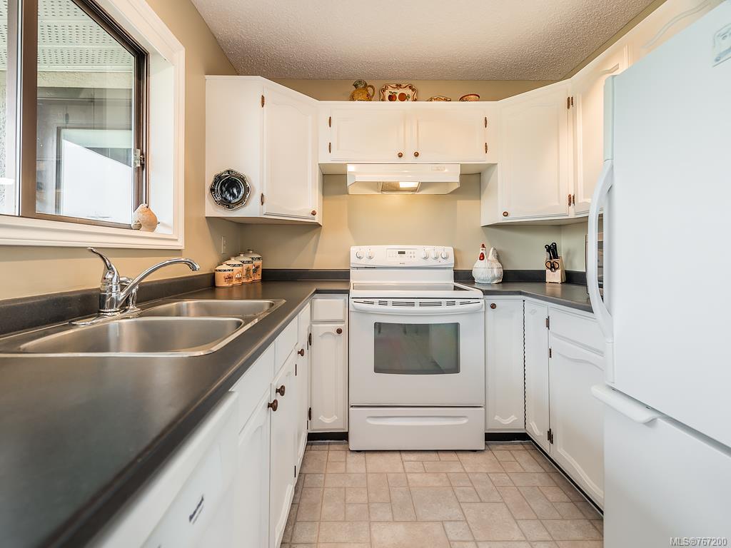 403-137 Bushby St