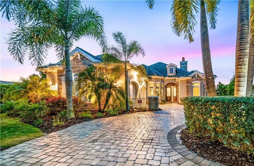 Lakewood Ranch seizes No. 1 spot in master-planned community sales