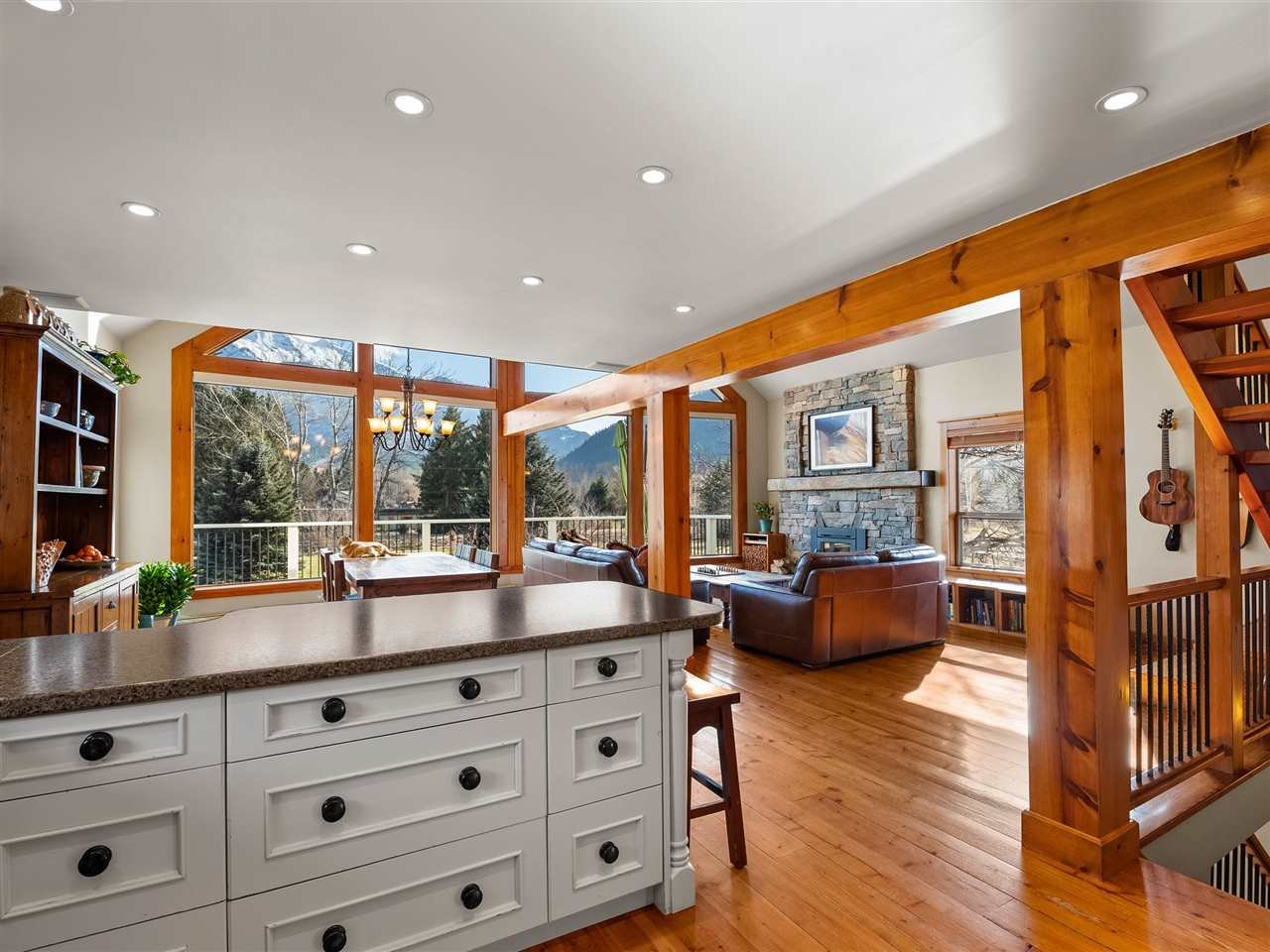1447 Collins Rd