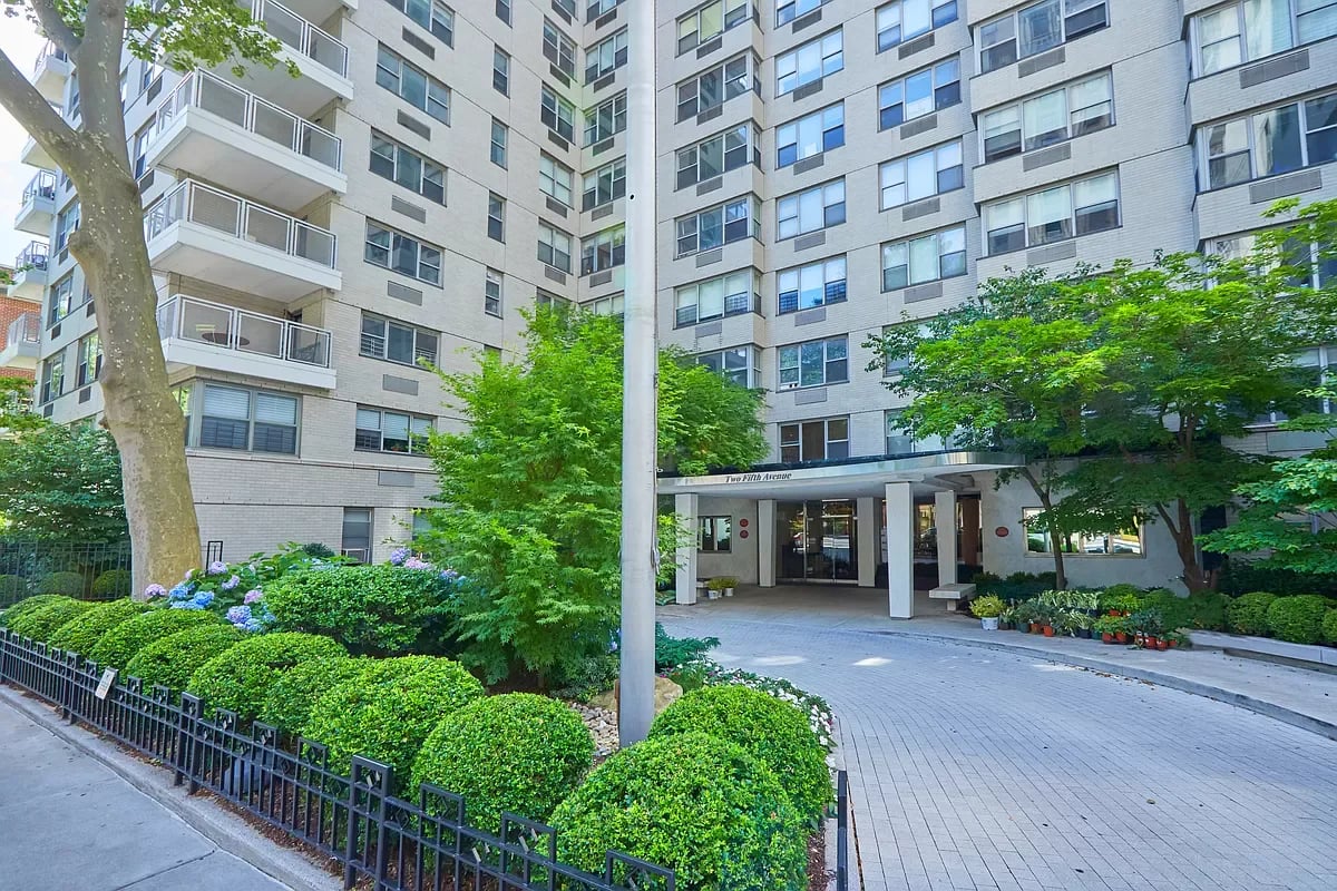 2 Fifth Avenue Unit: 10F