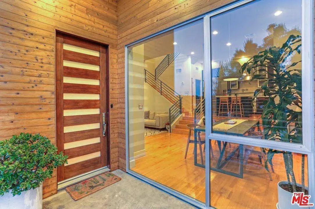 739 N Avenue 63