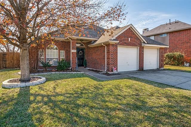 11005 Robincreek Ln