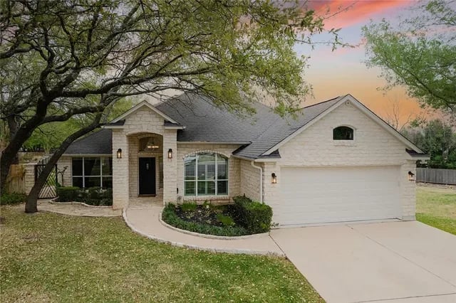 5701 Tahoma Pl