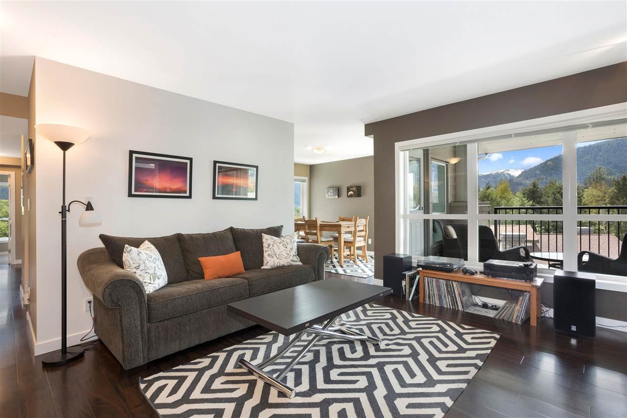 406-1212 Main St