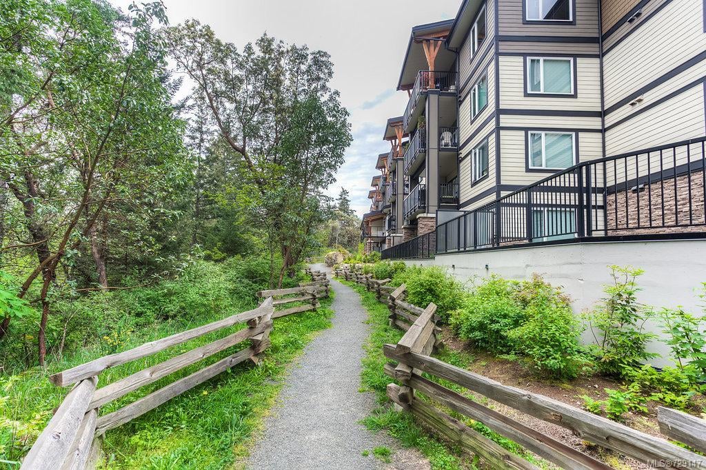 411-286 Wilfert Rd