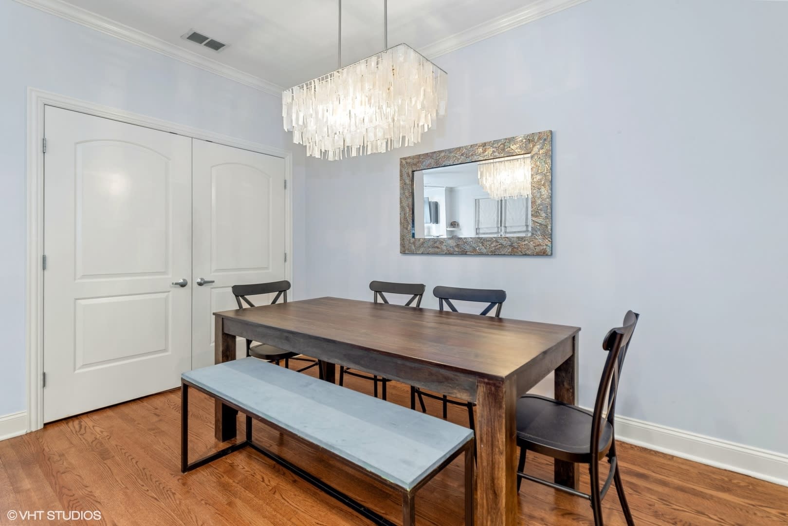 2055 W Belmont #2