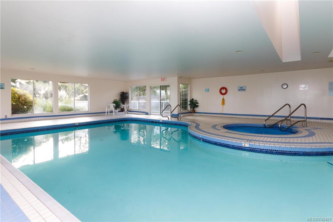 15-5110 Cordova Bay Rd