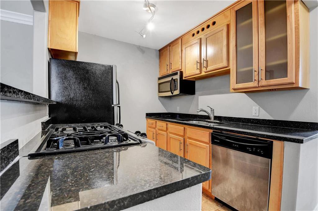 700 E 8th Street # 8T