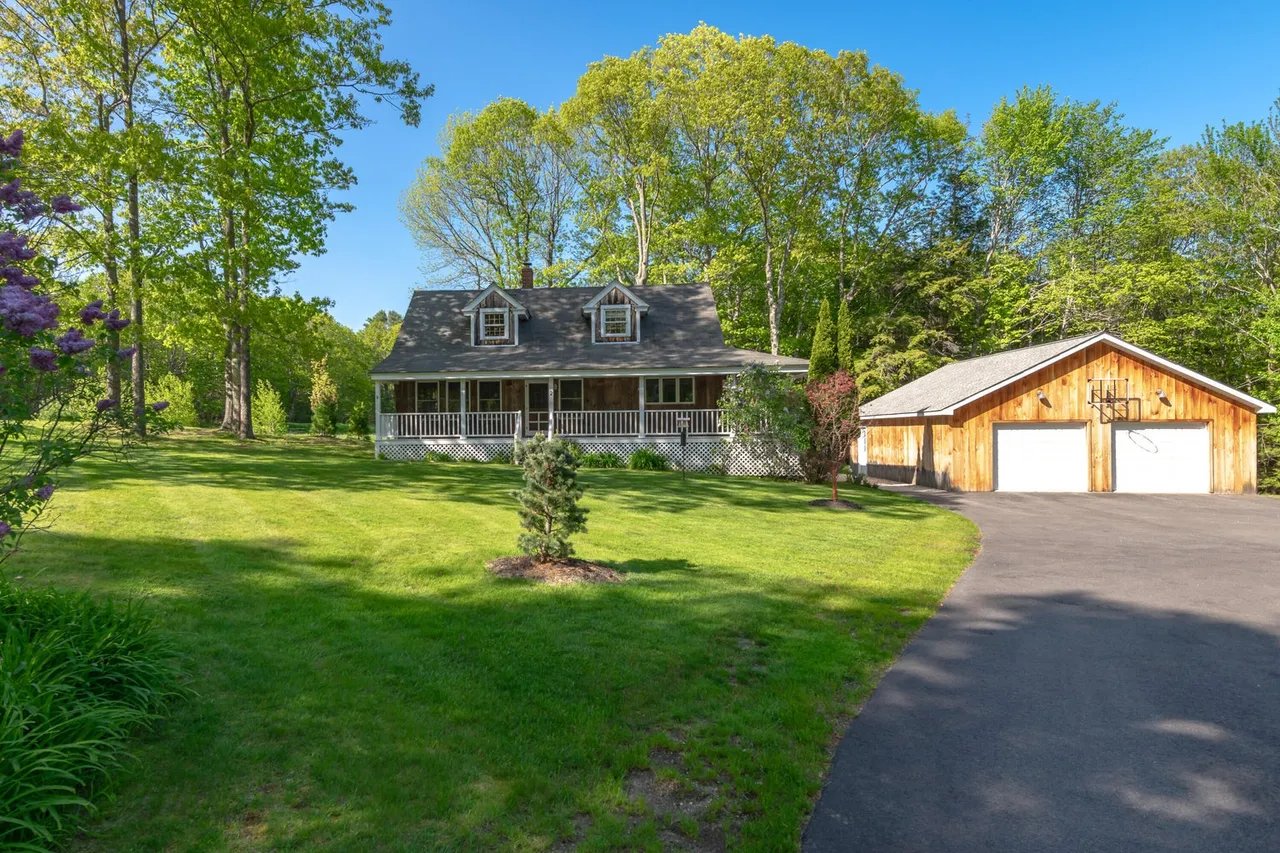 New Listing! 2 Youngs Lane, Freeport, Maine – $769,000