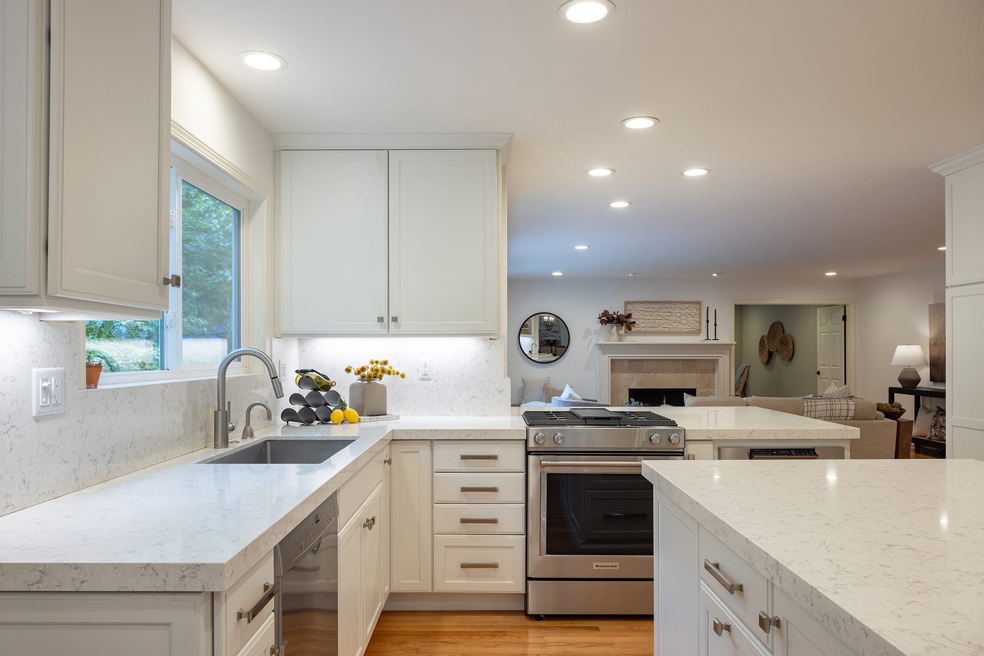 Spacious Monterey Haven - 450 Dry Creek Road
