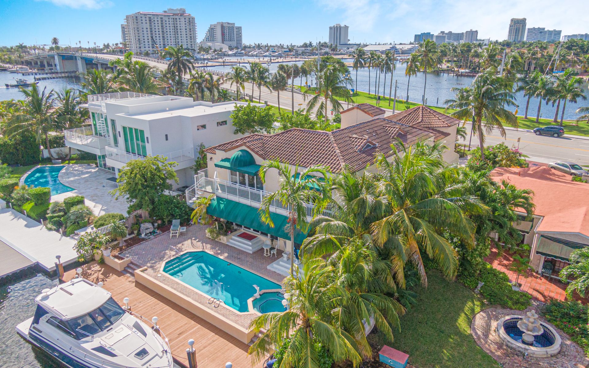 2615 E Las Olas Blvd