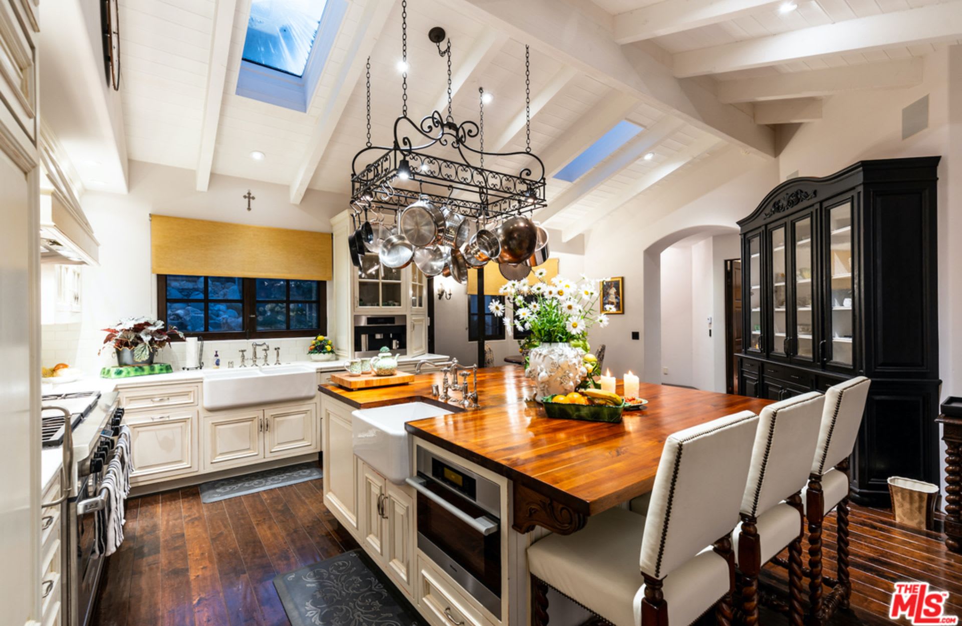 3535 Malibu Country Dr