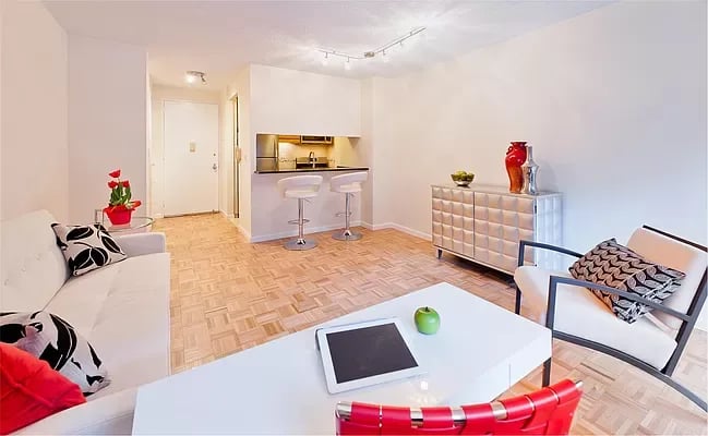 233 East 86th Street Unit: 4C