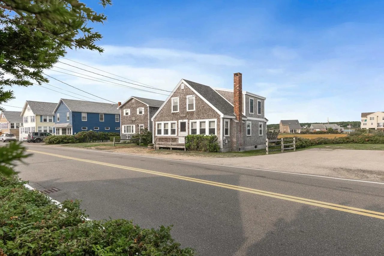 Home for Sale – 90 Atlantic Avenue, Wells, ME
