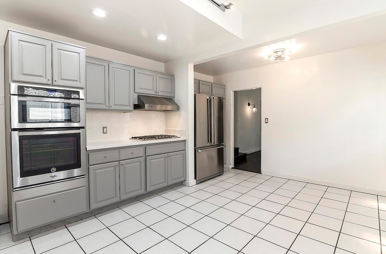 124 S Mansfield Ave