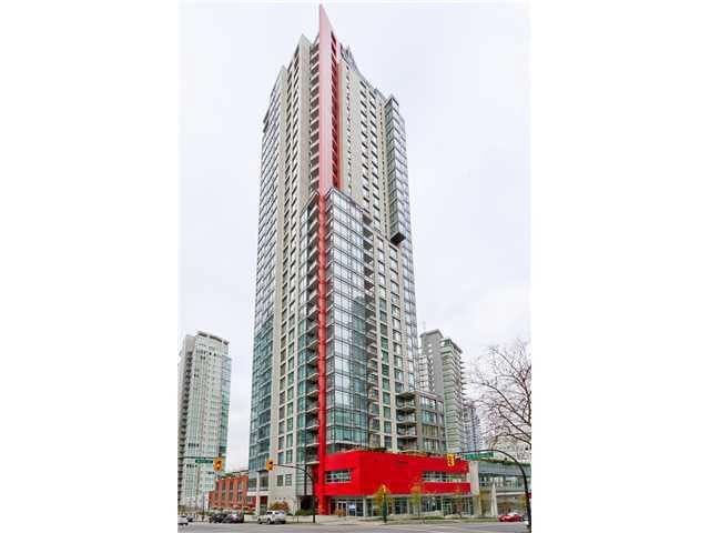 802-1211 Melville St