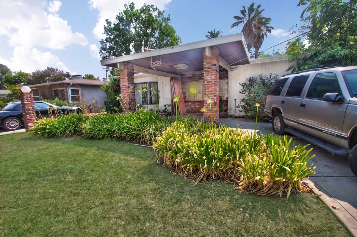 5752 Ranchito Ave Valley Glen, CA