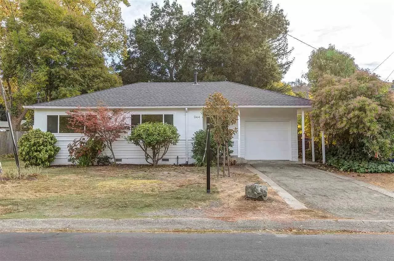 944 Juanita Dr