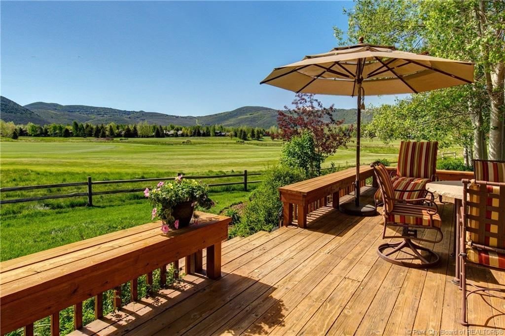 2801 ESTATES DR