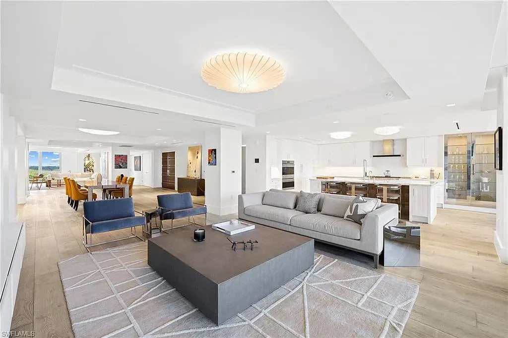 6897 Grenadier Blvd., #1002