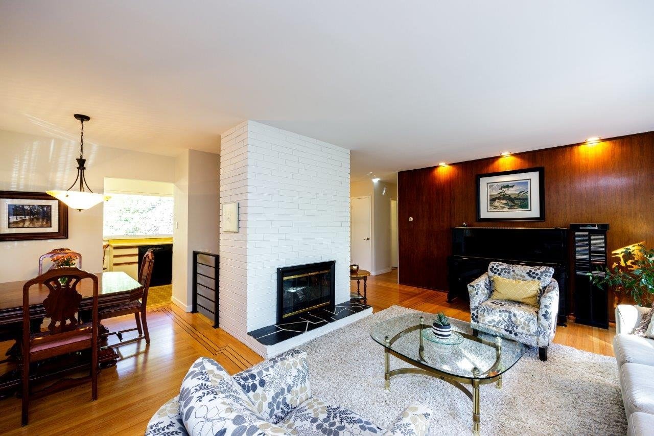 2118 Greylynn Cres