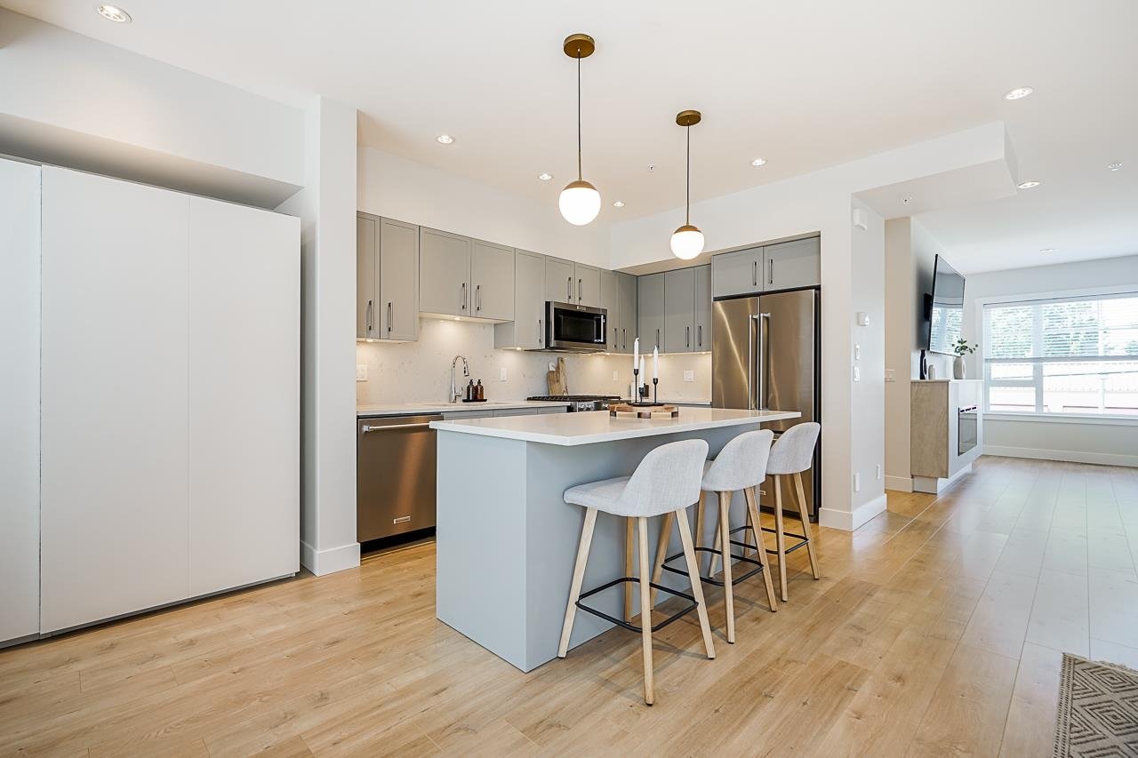 2-22128 48a Ave