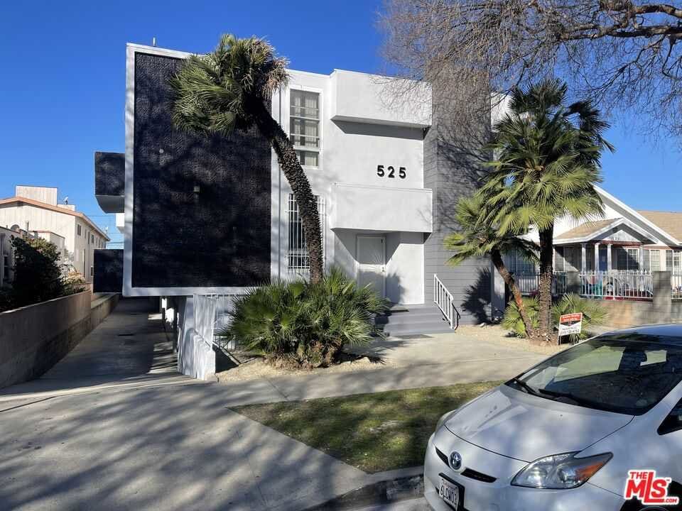 525 S OSAGE AVE Apt 7