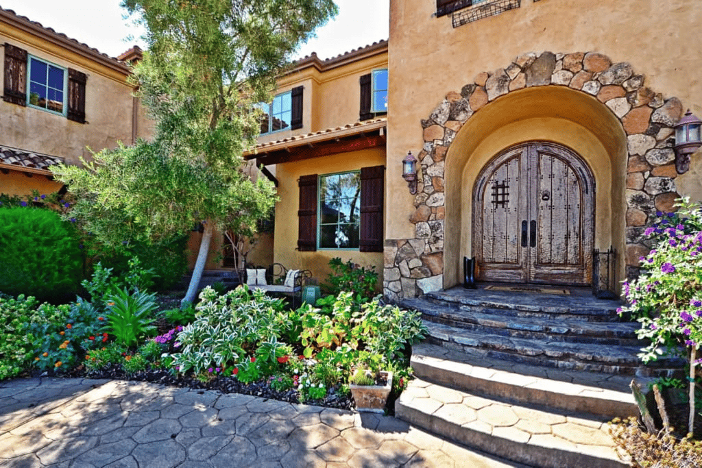 AS SEEN ON INMAN - 5 KEYWORDS CLIENTS WANT TO SEE IN LISTING DESCRIPTIONS — AND WHAT TO AVOID