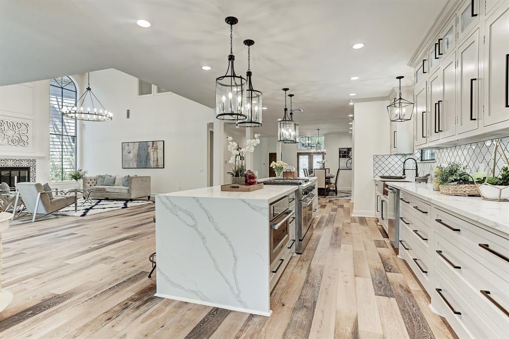 9141 Briar Forest Dr