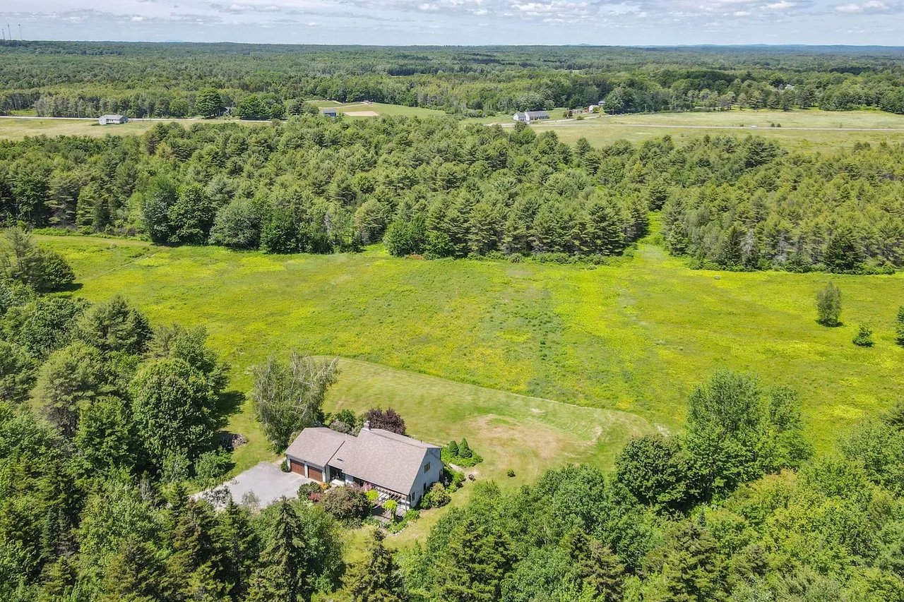 New Listing! 17 Stone Ridge Drive, Brunswick, Maine – $854,000