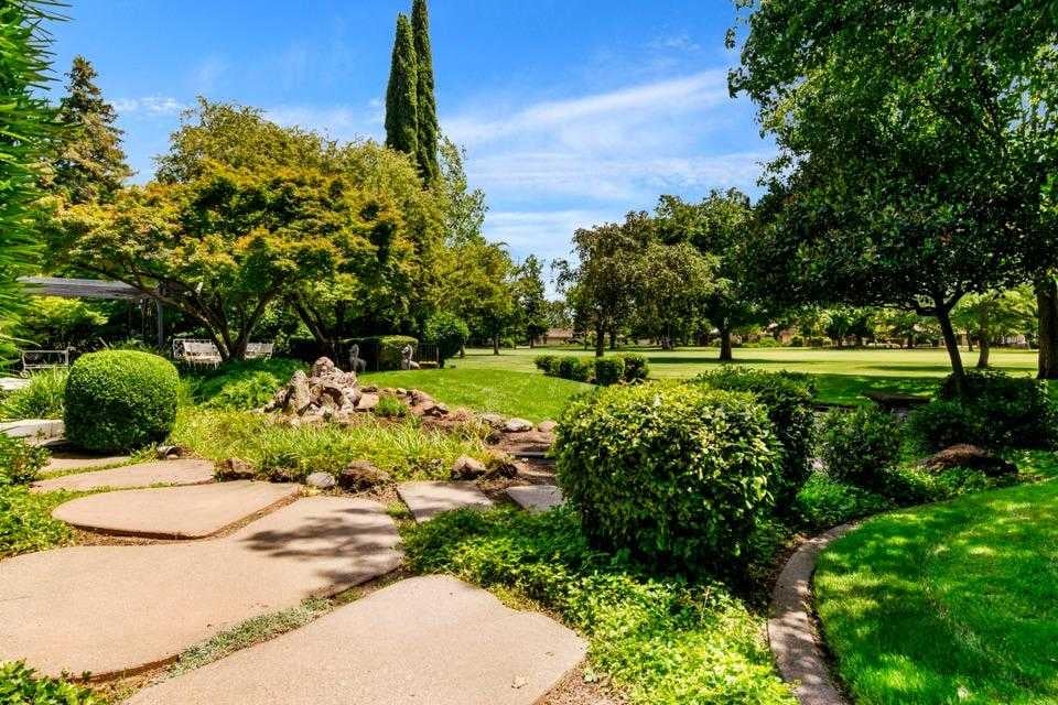 44205 Greenview Drive