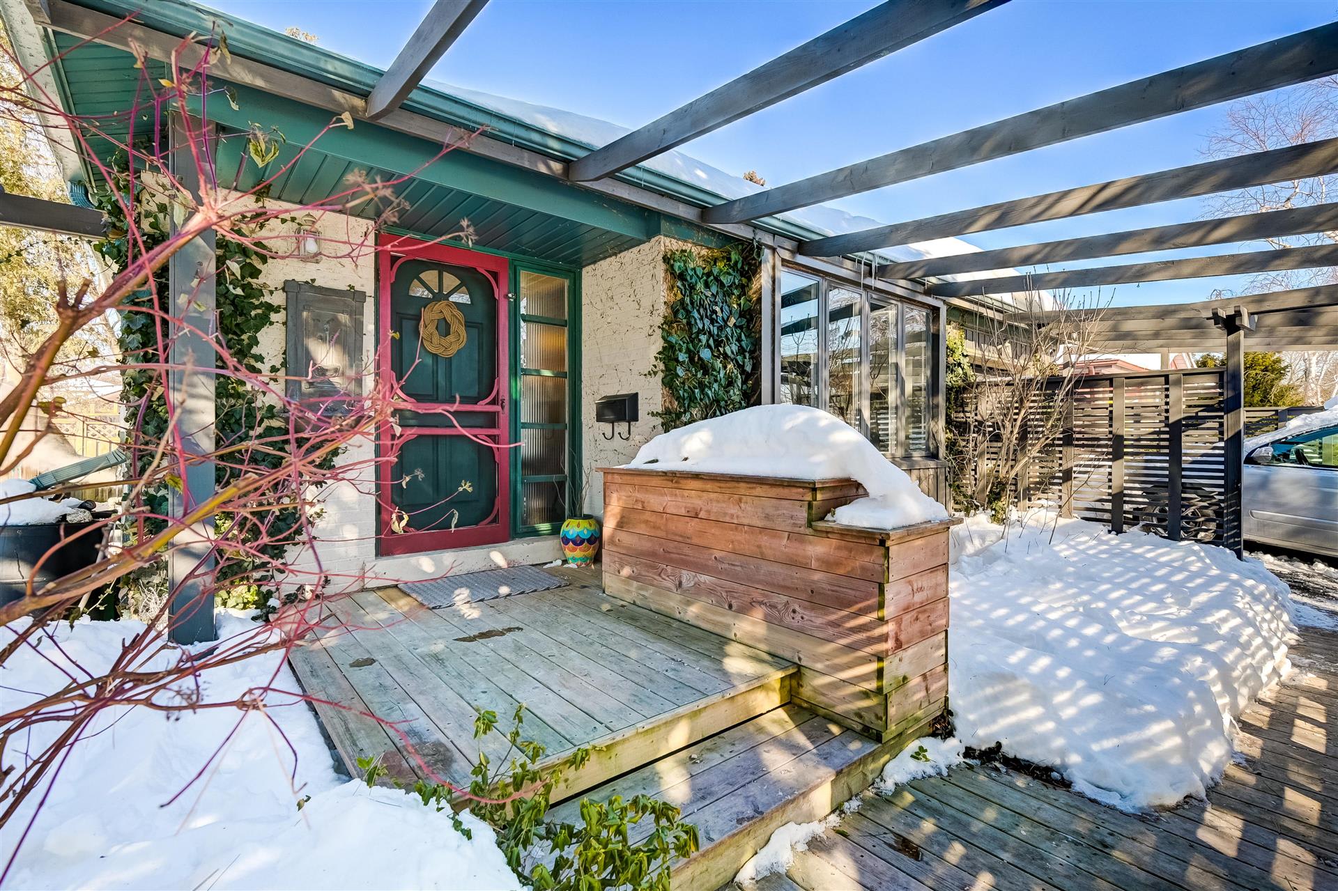 216 Catalina Dr
