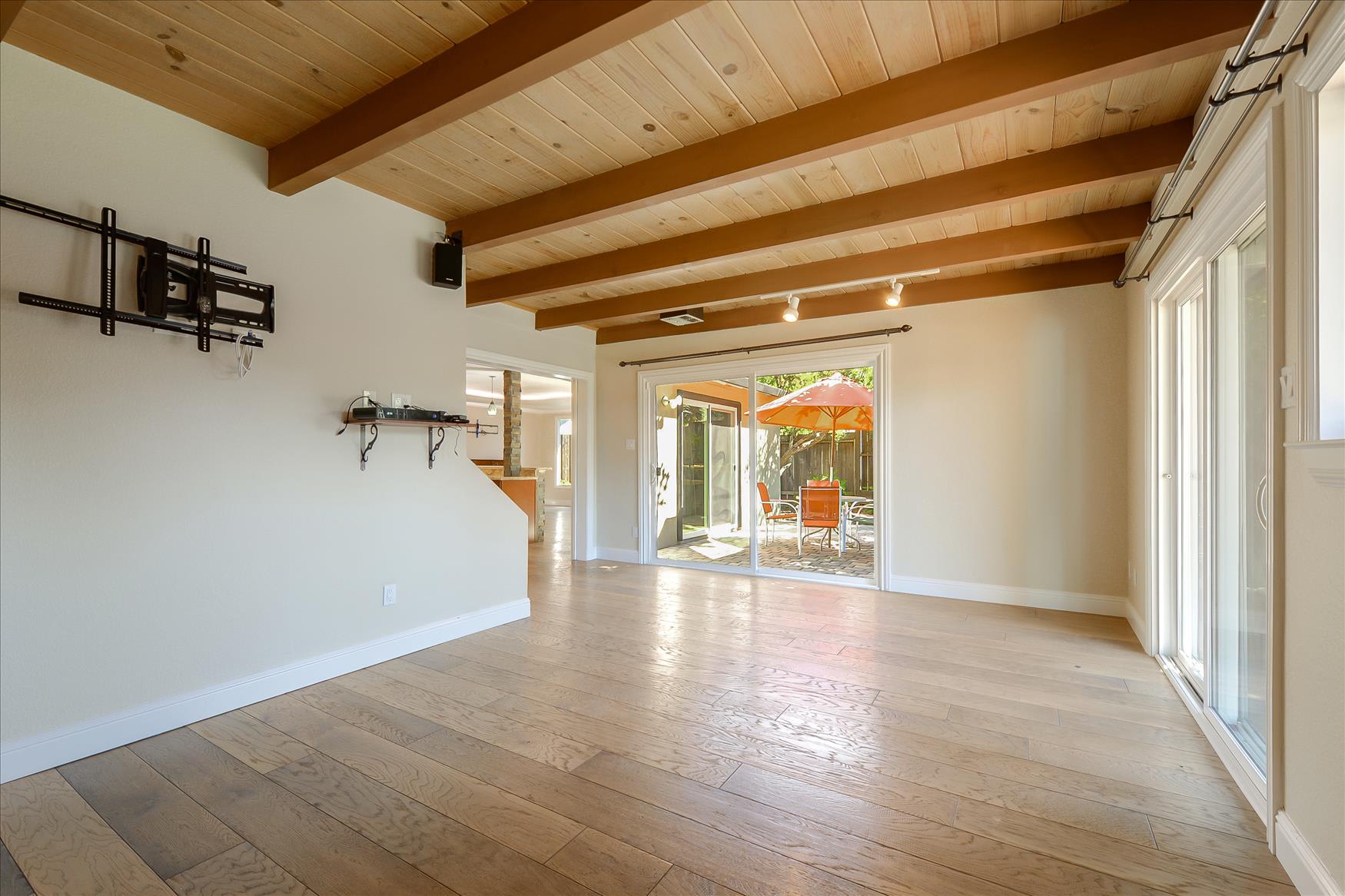 1590 Maddux Drive
