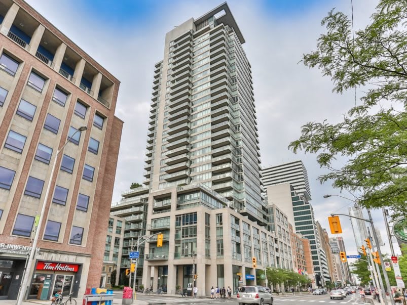 Condo of the Week: $2.5 Million for a Suite in an Annex Tower Full of High Rollers