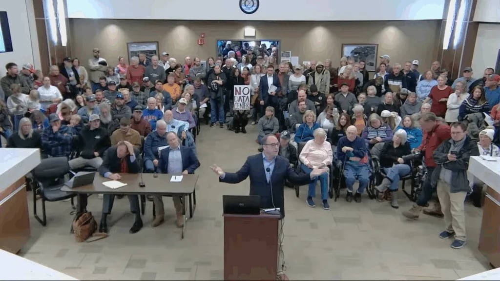 Experts urge communities to exercise their leverage when negotiating data center pitches