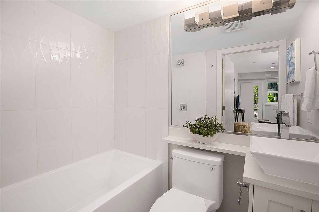 3-2717 Horley St