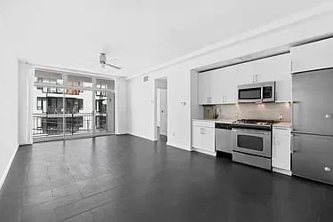 233 Devoe Street Unit: 3A