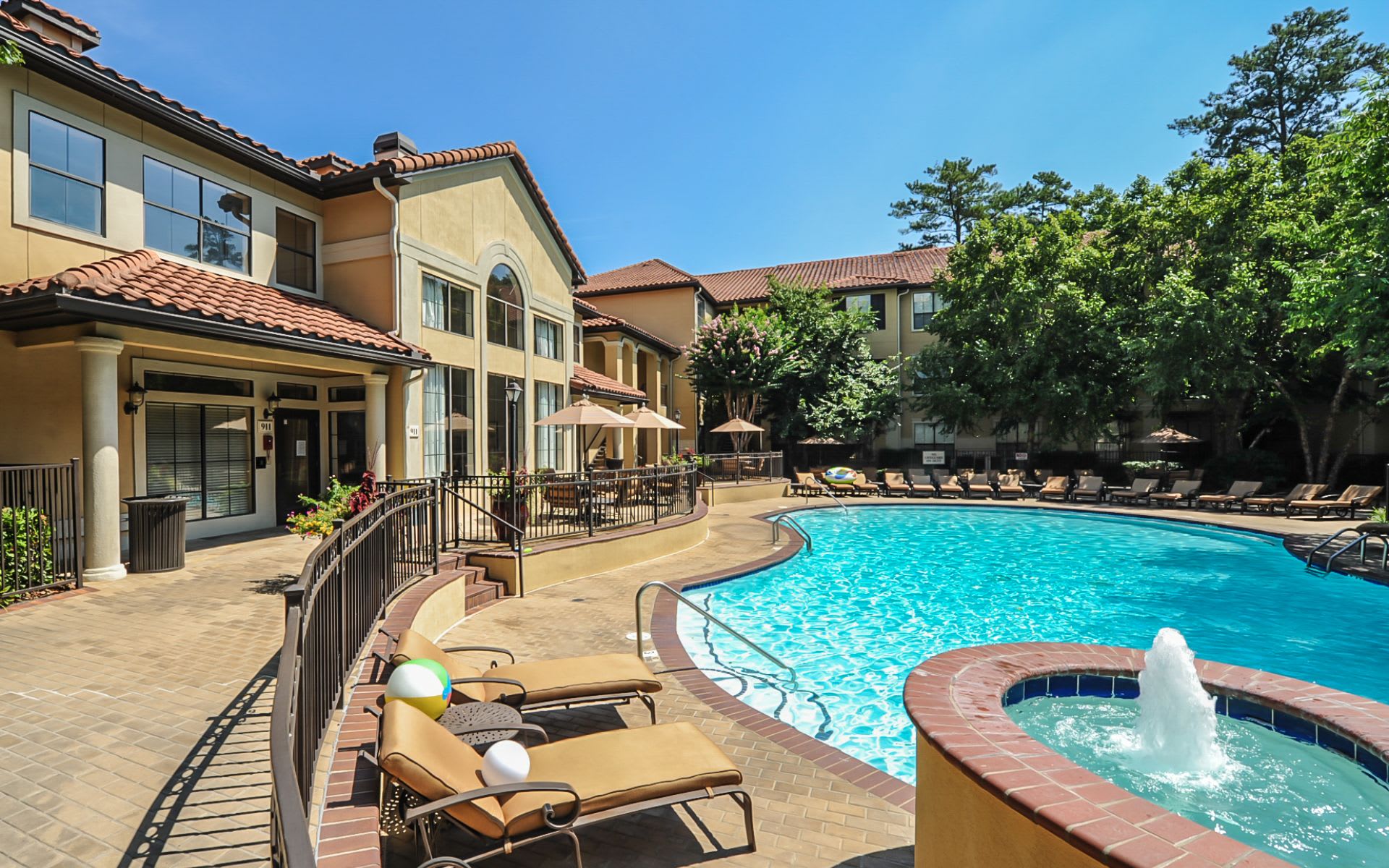 3777 Peachtree Road NE Unit: 924