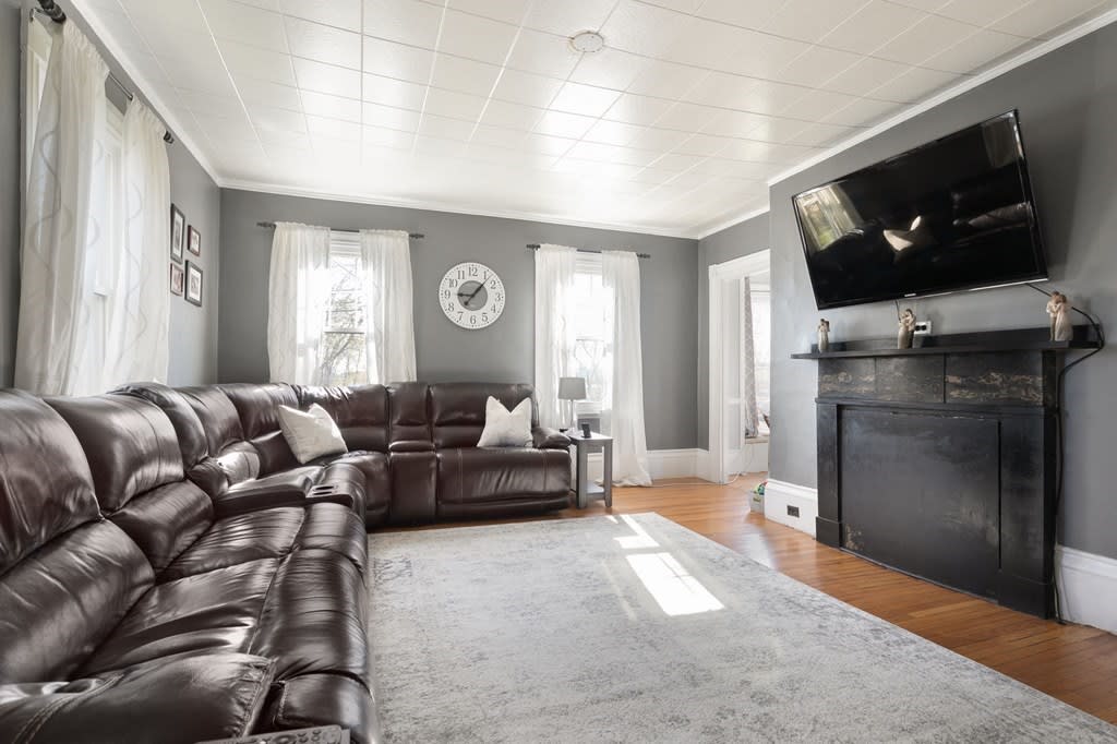 140 Walnut St