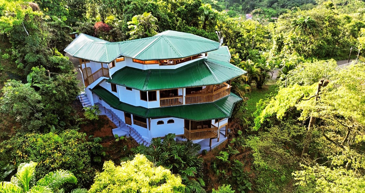 Discover the Charm of an Exotic Home in Las Tumbas, Costa Rica