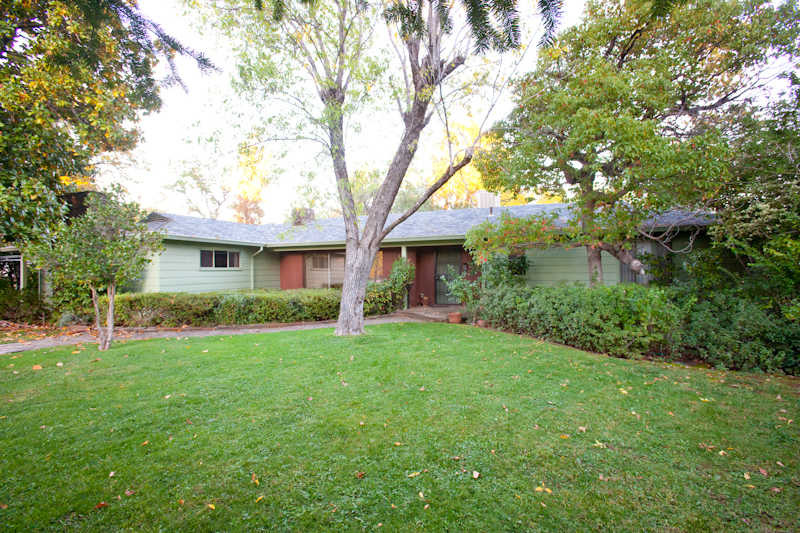1025 REDBUD DR