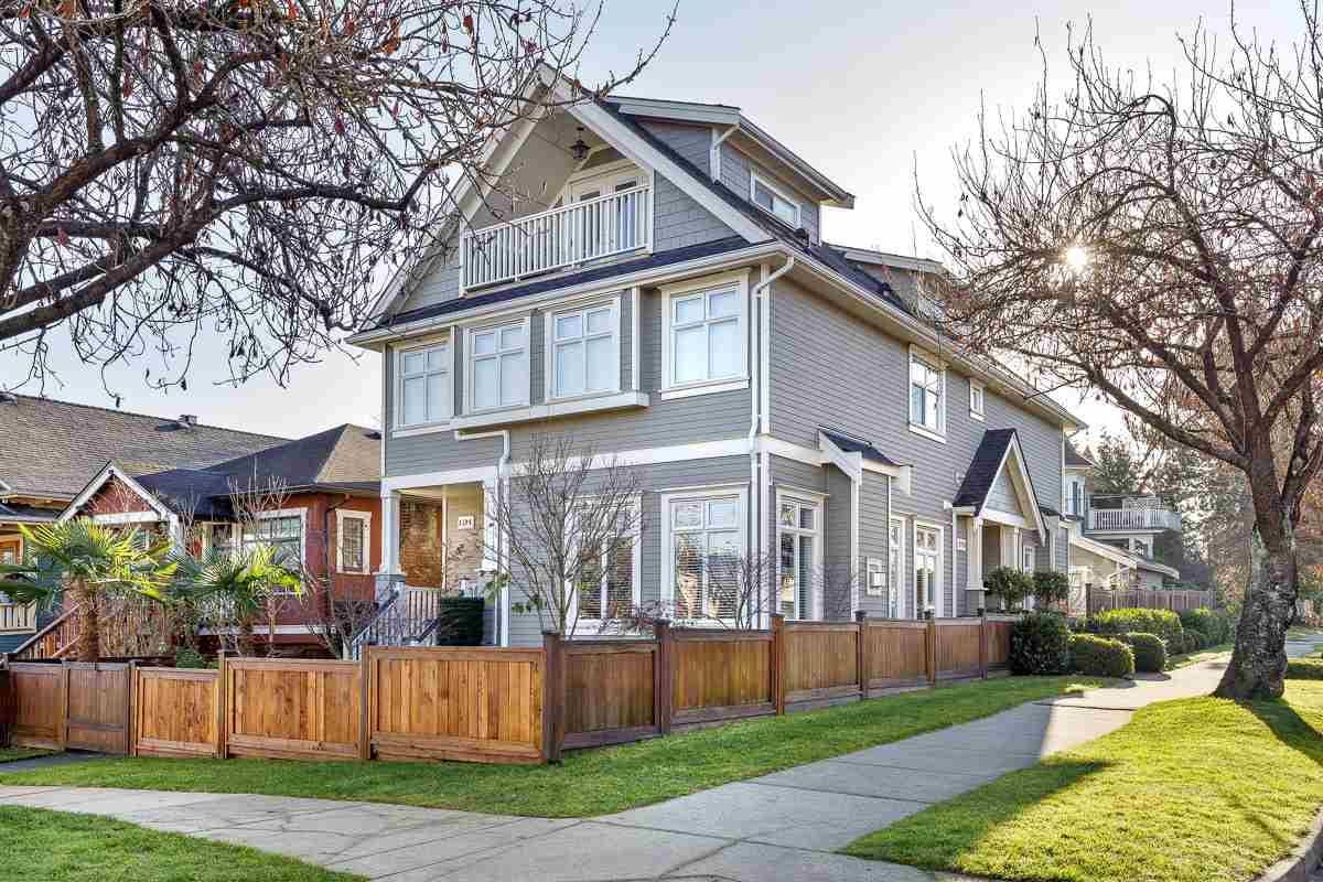 1104 E 11th Ave