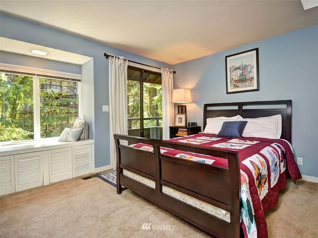 18420 24th Pl NE