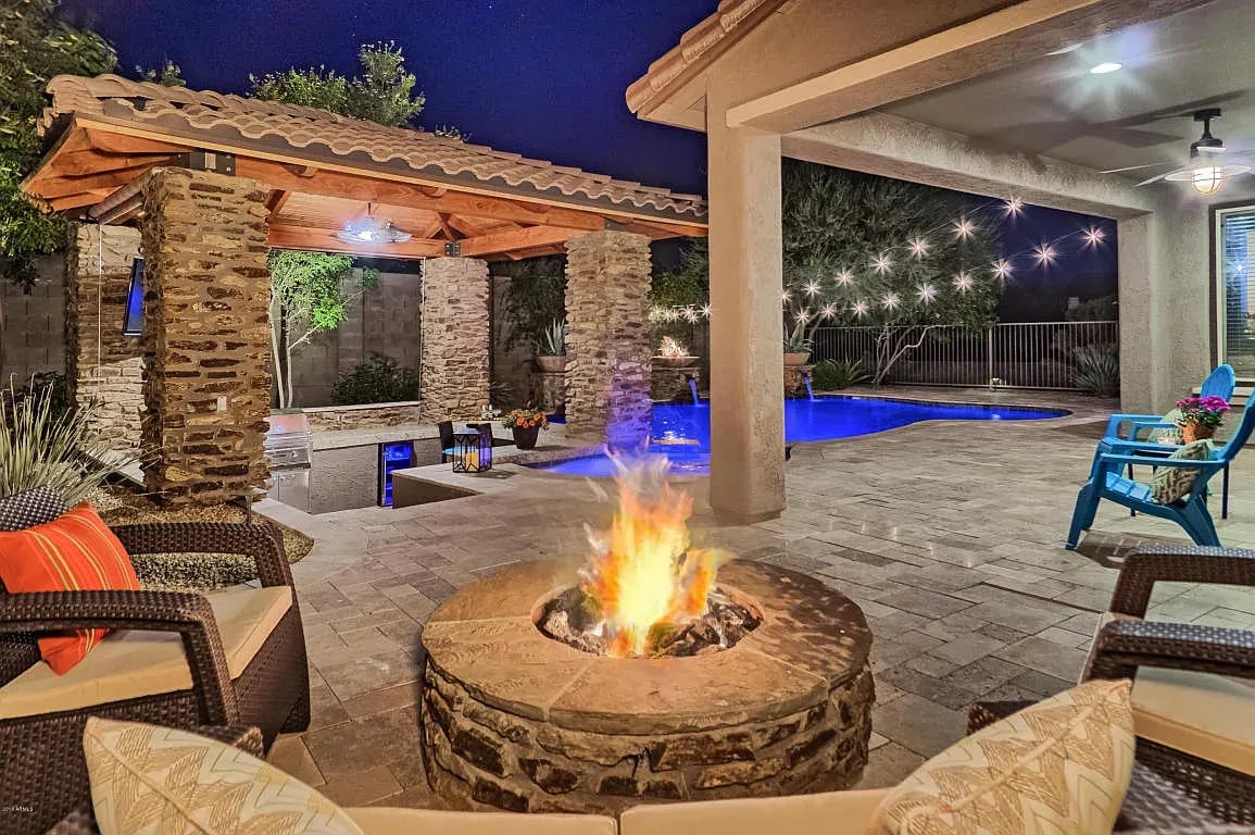 3630 E. Half Hitch Pl