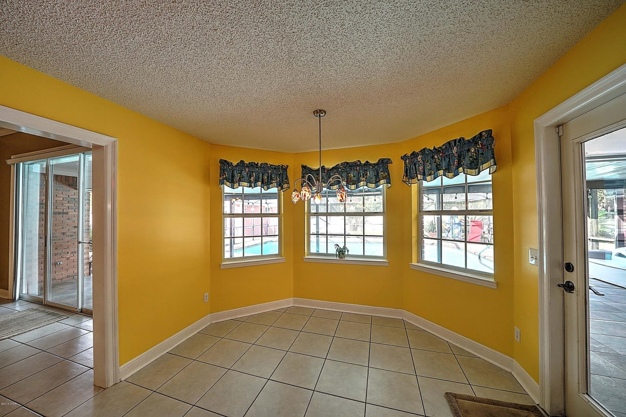 600 KRISTANNA Drive