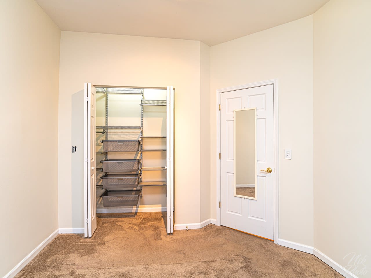 5351 N Kenmore Ave Unit 3B