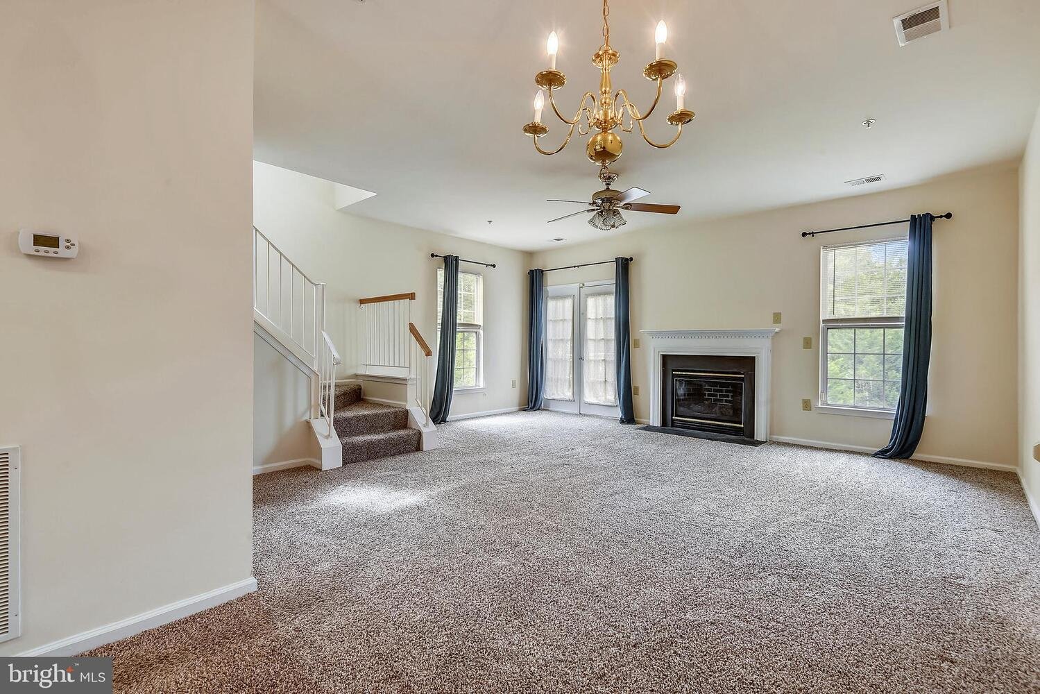 2401 Lizbec Ct