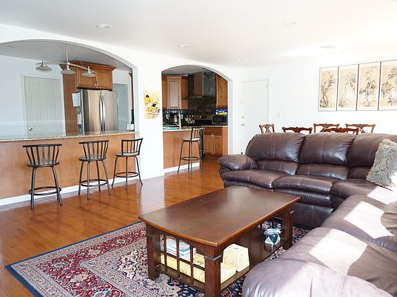 41 S Ashby Ave