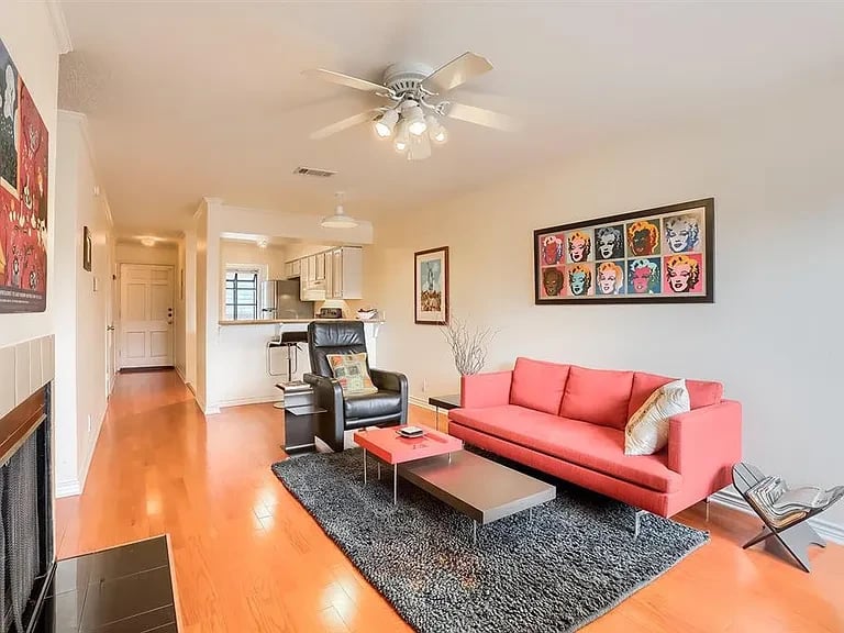 2215 Post Rd Unit #2110